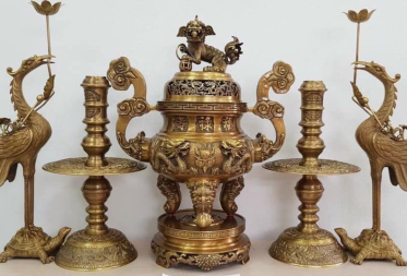 Sản xuất và phân phối đồ đồng thờ cúng 